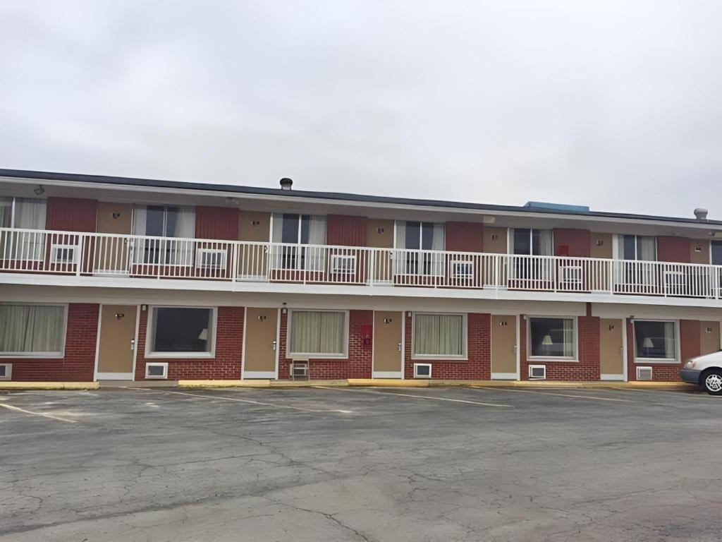 Americas Best Value Inn & Suites Macon At Sunset Dr Eksteriør billede