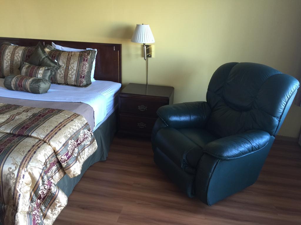 Americas Best Value Inn & Suites Macon At Sunset Dr Værelse billede